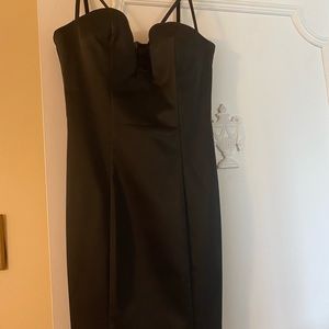 BEBE at its’ finest! Gorgeous, sexy and classy!